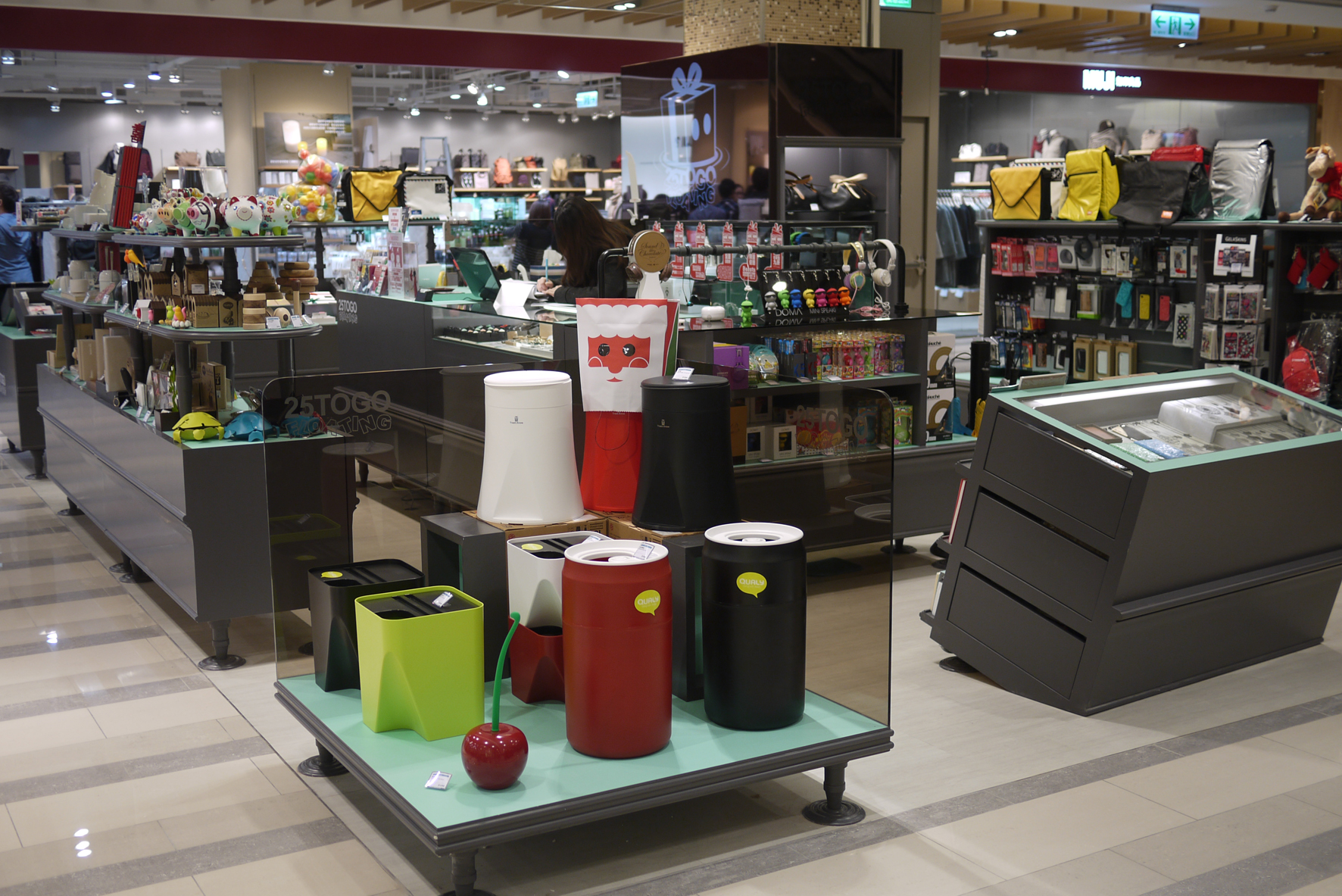 國內創意團隊25togo，近年來除了積極開發自有品牌商品